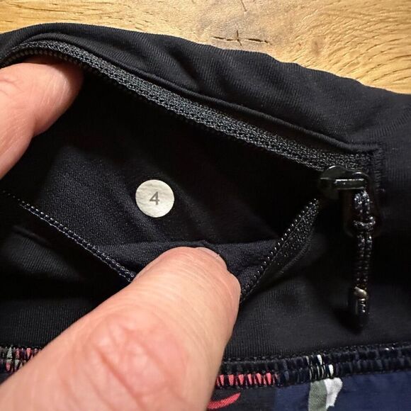 Lululemon speed short pop cut boom juice multi short 4 - Picture 6 of 6